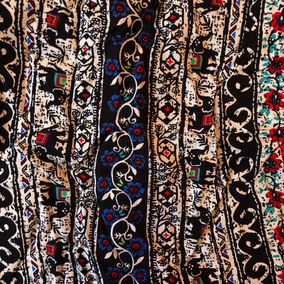 Lord and Taylor’s Printed Mini - Picture 2 of 4